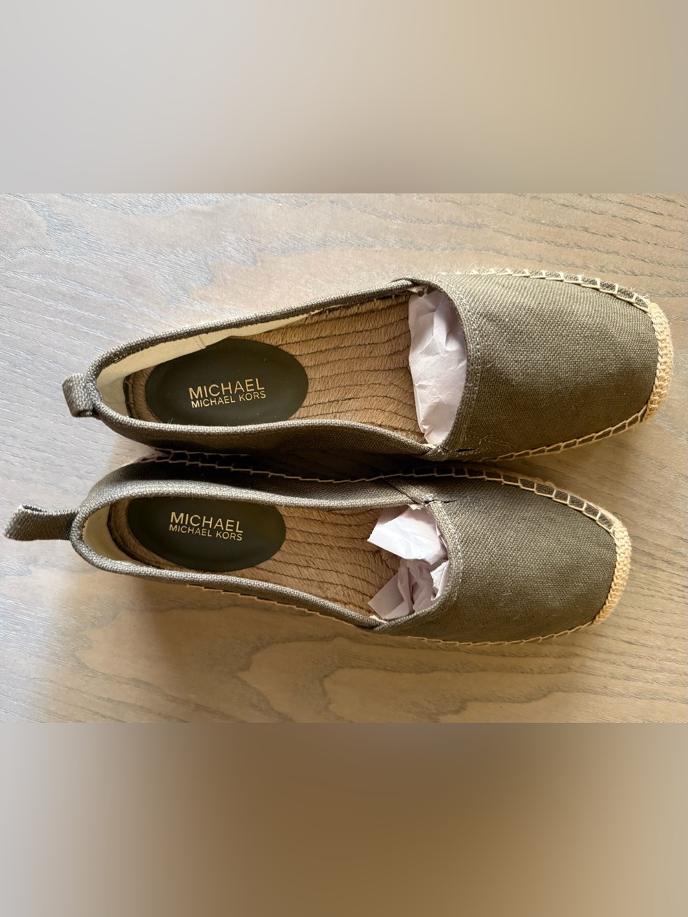 Michael Kors Espadrille Slip-On – Size 8 - Picture 6 of 7